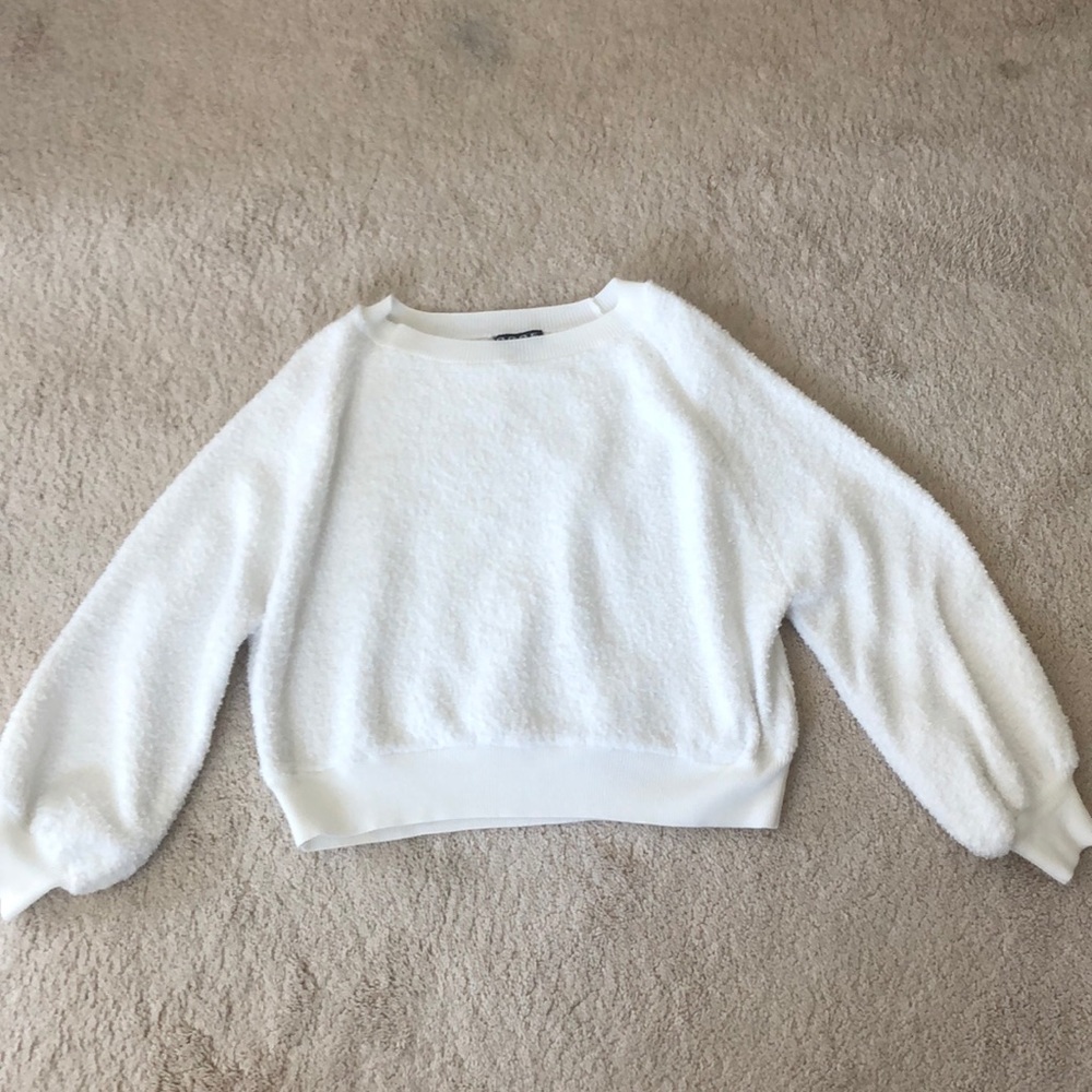 white fuzzy cropped sweater